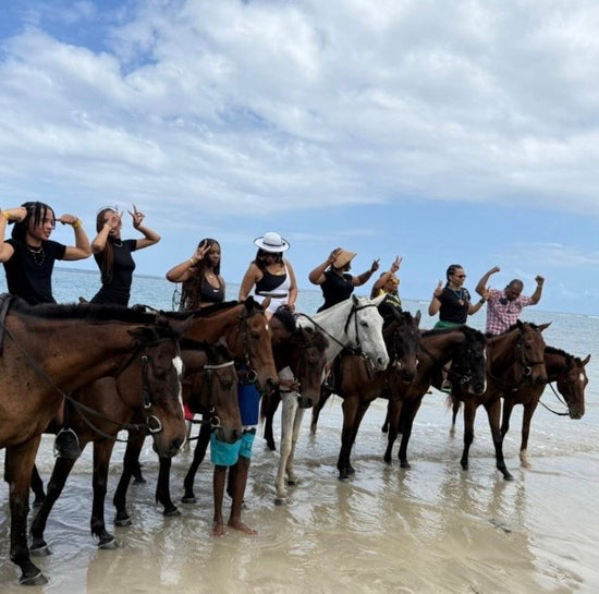 Blue Hole + Horseback Riding (3-5 HOURS)